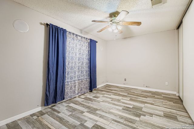 8614 Cross Spring, San Antonio, TX 78251