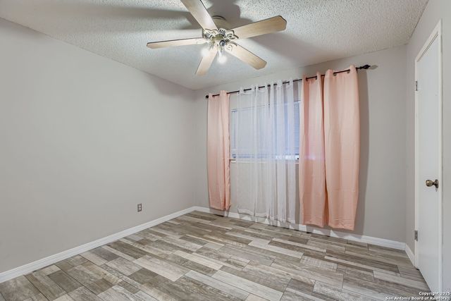 8614 Cross Spring, San Antonio, TX 78251