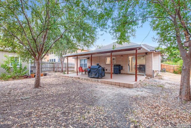 8614 Cross Spring, San Antonio, TX 78251