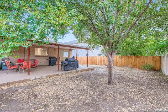 8614 Cross Spring, San Antonio, TX 78251