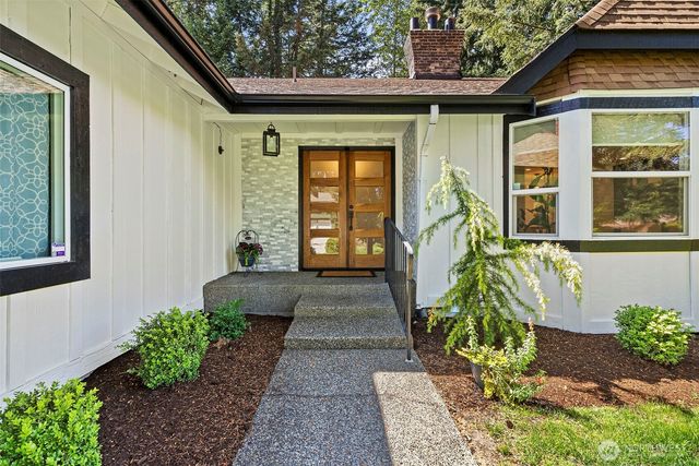 3704 72nd Avenue Ct W, University Place, WA 98466