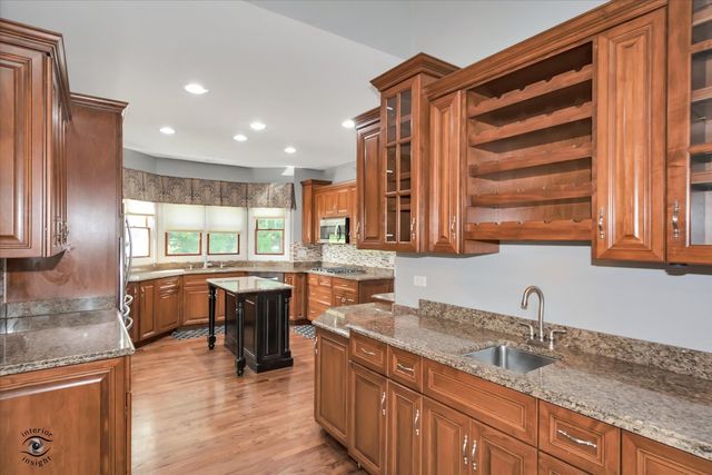 20687 Settlers Lane, Frankfort, IL 60423