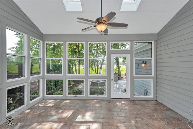 20687 Settlers Lane, Frankfort, IL 60423