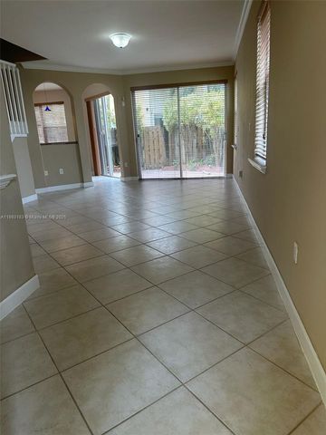 5486 NW 112th Path, Doral, FL 33178