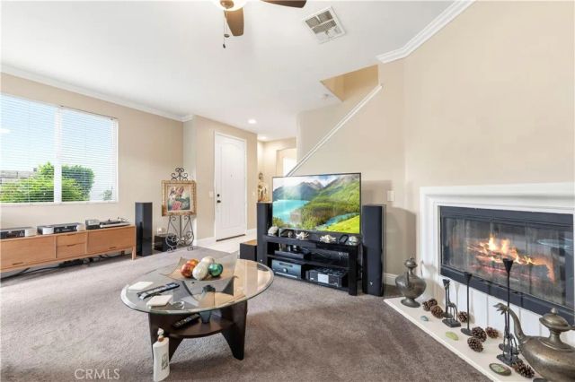 19527 Opal lane, Saugus, CA 91350