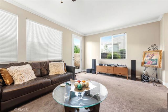 19527 Opal lane, Saugus, CA 91350