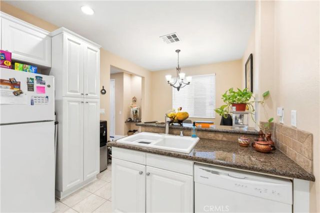 19527 Opal lane, Saugus, CA 91350