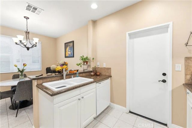 19527 Opal lane, Saugus, CA 91350