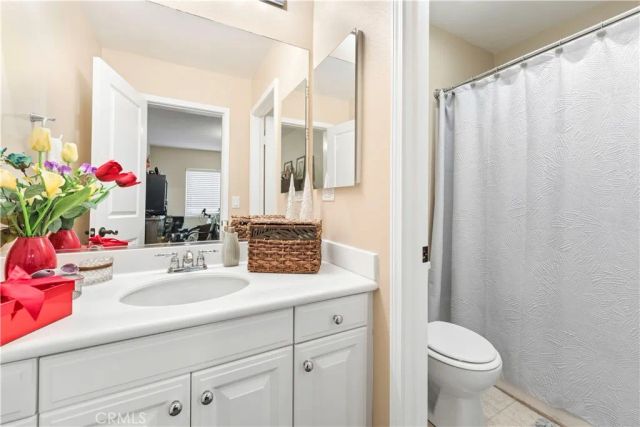19527 Opal lane, Saugus, CA 91350