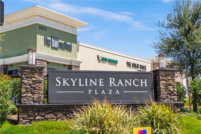 19527 Opal lane, Saugus, CA 91350