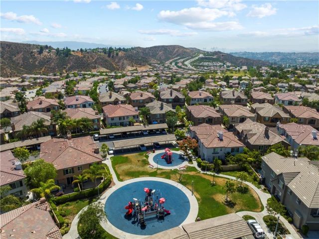 19527 Opal lane, Saugus, CA 91350