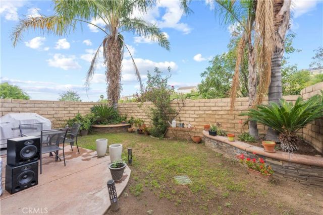 19527 Opal lane, Saugus, CA 91350