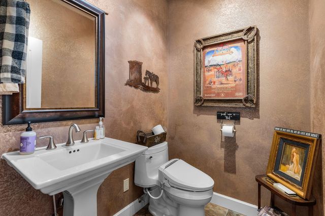 9001 SW Desert Sage Lane, Powell Butte, OR 97753