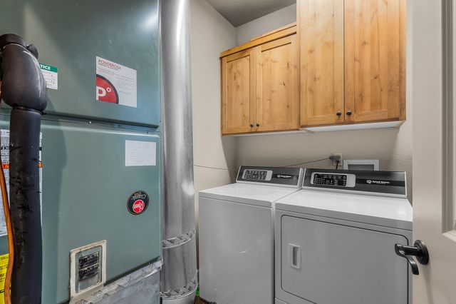 9001 SW Desert Sage Lane, Powell Butte, OR 97753