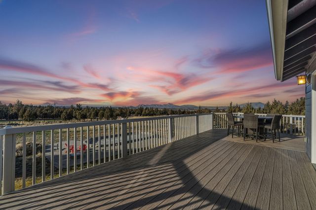 9001 SW Desert Sage Lane, Powell Butte, OR 97753