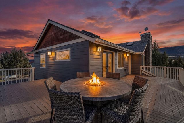 9001 SW Desert Sage Lane, Powell Butte, OR 97753