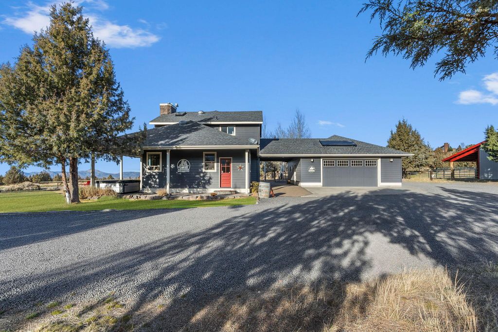 9001 SW Desert Sage Lane, Powell Butte, OR 97753