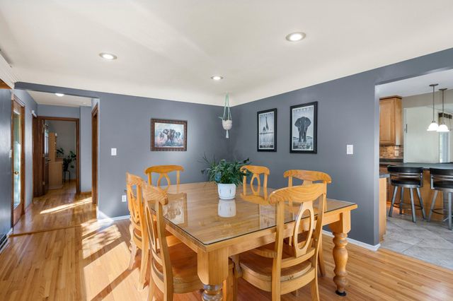 2508 W 140th Street, Burnsville, MN 55337