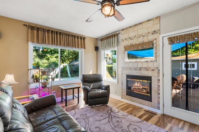 2508 W 140th Street, Burnsville, MN 55337