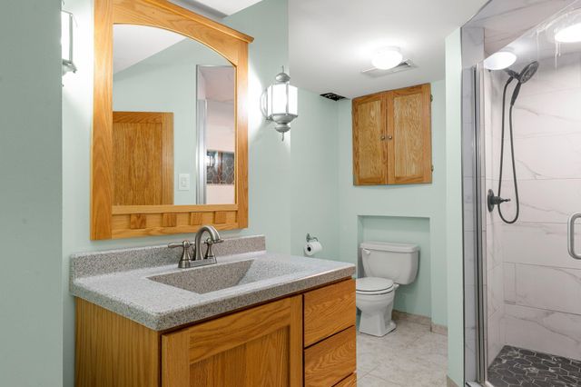 2508 W 140th Street, Burnsville, MN 55337