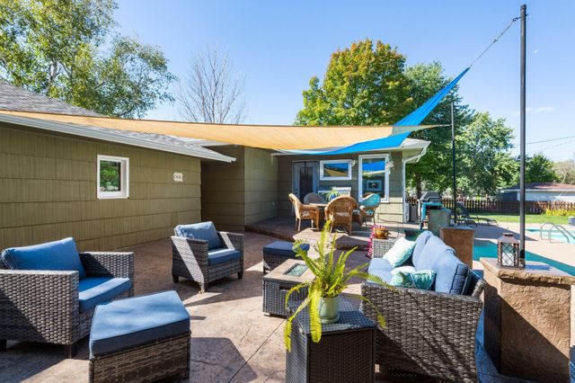 2508 W 140th Street, Burnsville, MN 55337