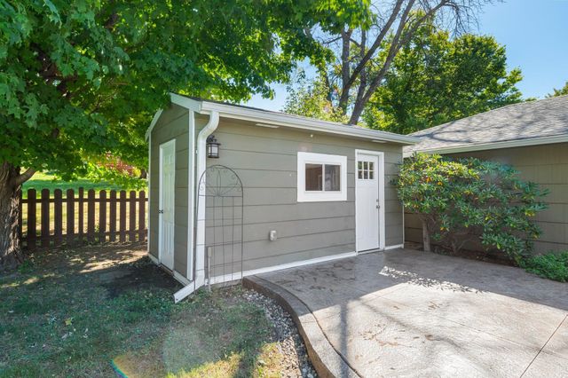 2508 W 140th Street, Burnsville, MN 55337