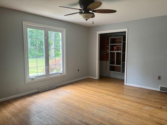 4400 E YATES RD, Bensalem, PA 19020