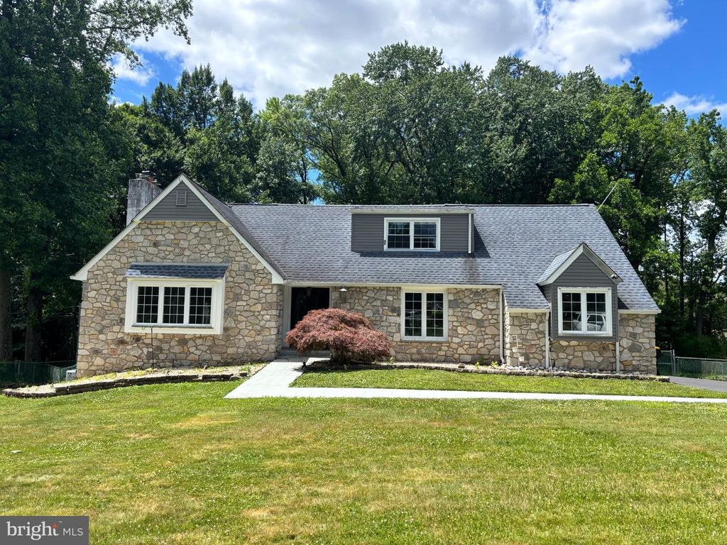 4400 E YATES RD, Bensalem, PA 19020