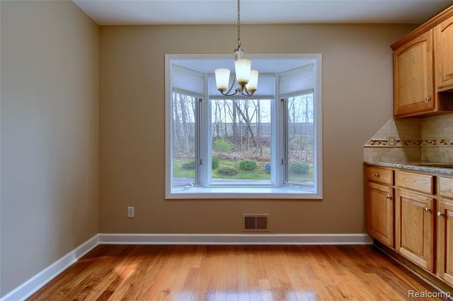 505 Willow Drive 26, South Lyon, MI 48178
