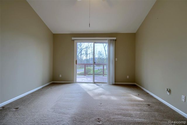 505 Willow Drive 26, South Lyon, MI 48178