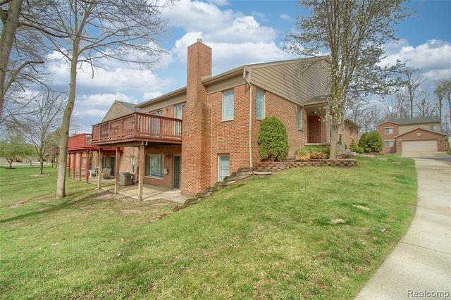 505 Willow Drive 26, South Lyon, MI 48178