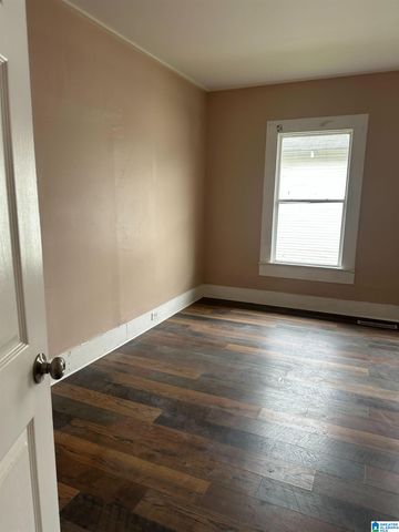 1304 AVENUE G, Birmingham, AL 35218