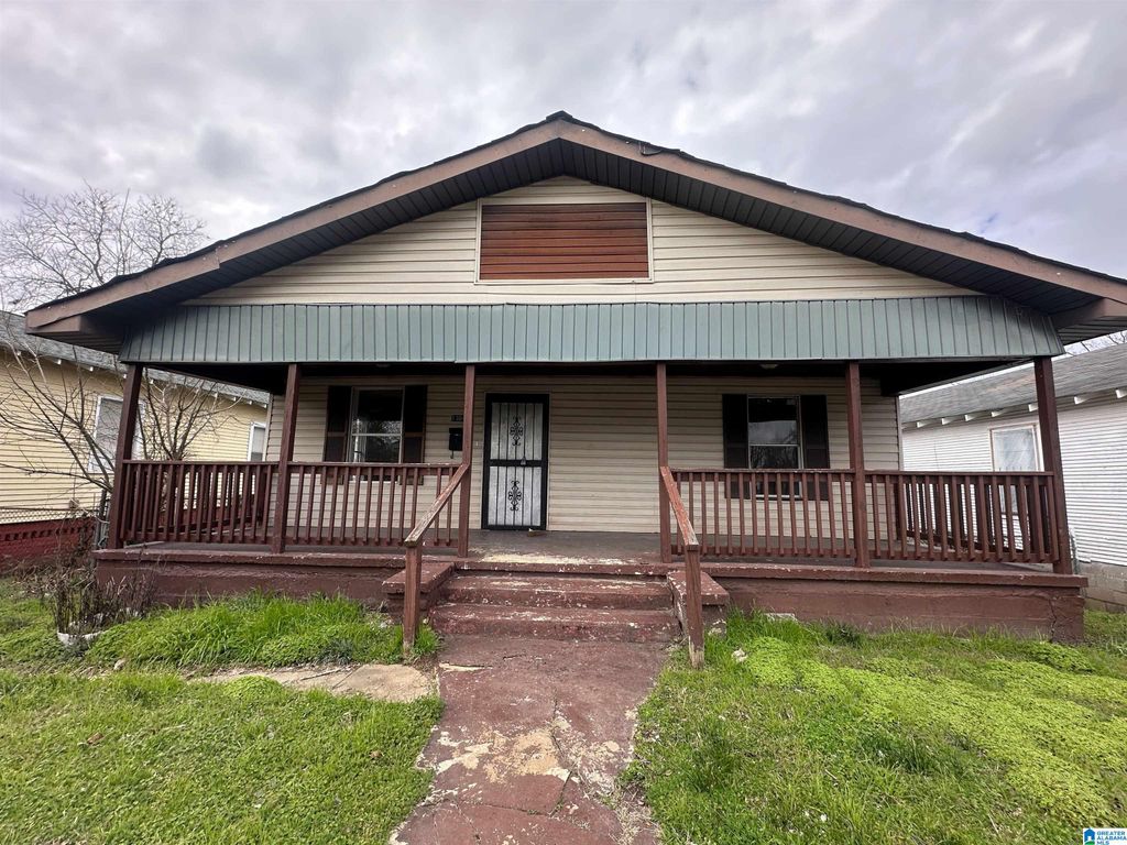 1304 AVENUE G, Birmingham, AL 35218