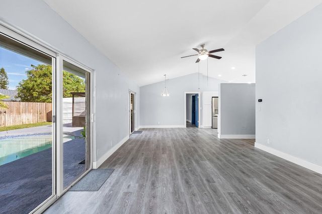 8209 SW 12th Street, North Lauderdale, FL 33068