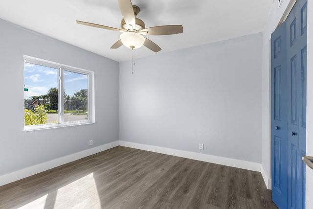 8209 SW 12th Street, North Lauderdale, FL 33068