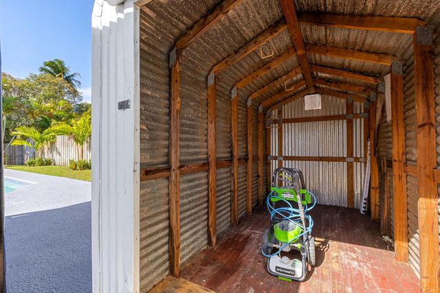 8209 SW 12th Street, North Lauderdale, FL 33068