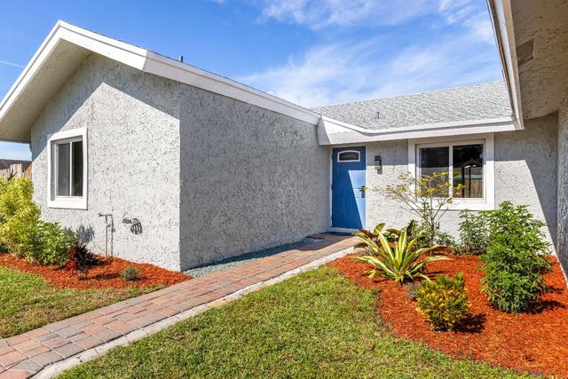 8209 SW 12th Street, North Lauderdale, FL 33068