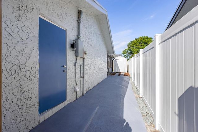 8209 SW 12th Street, North Lauderdale, FL 33068