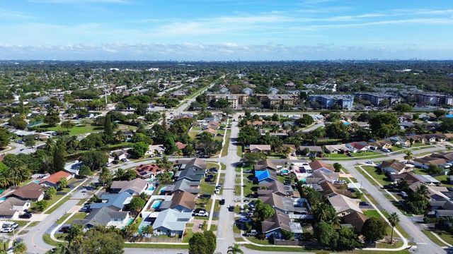 8209 SW 12th Street, North Lauderdale, FL 33068