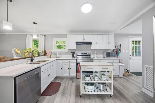 1713 Santa Barbara Circle, Soddy Daisy, TN 37379