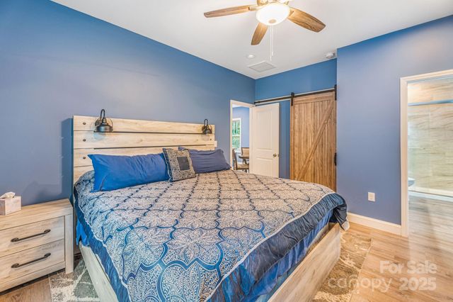 107 Mears Ridge Drive, Asheville, NC 28806