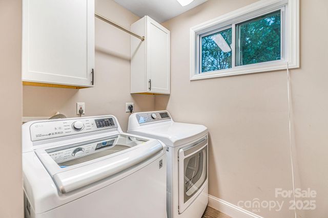 107 Mears Ridge Drive, Asheville, NC 28806
