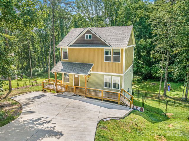 107 Mears Ridge Drive, Asheville, NC 28806