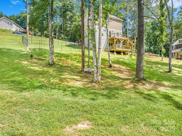 107 Mears Ridge Drive, Asheville, NC 28806