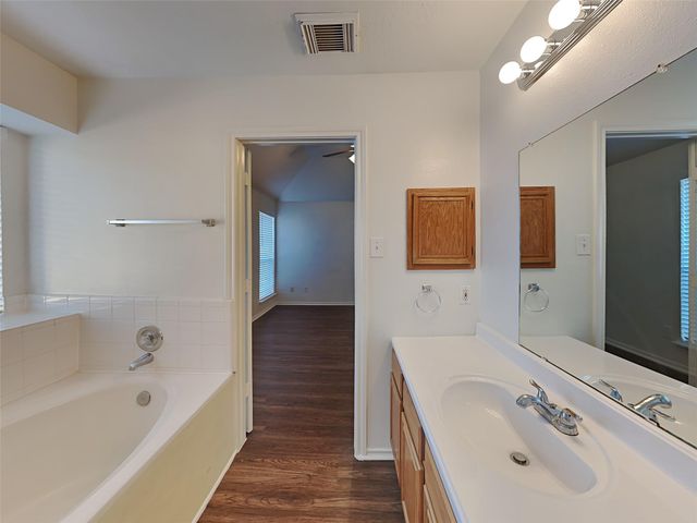 1103 Lochmoor Lane, Pearland, TX 77581