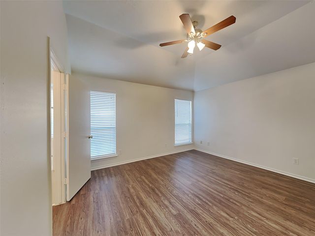 1103 Lochmoor Lane, Pearland, TX 77581