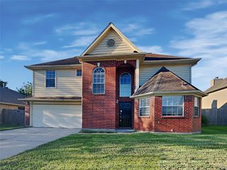 1103 Lochmoor Lane, Pearland, TX 77581