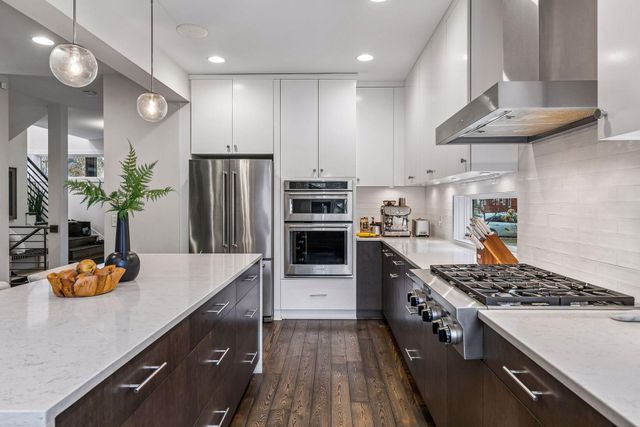 4512 Beard Avenue S, Minneapolis, MN 55410