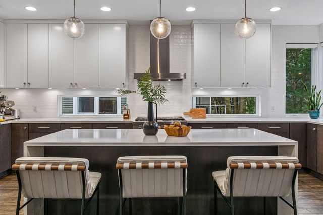 4512 Beard Avenue S, Minneapolis, MN 55410