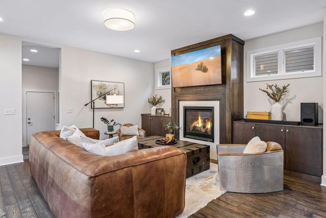 4512 Beard Avenue S, Minneapolis, MN 55410